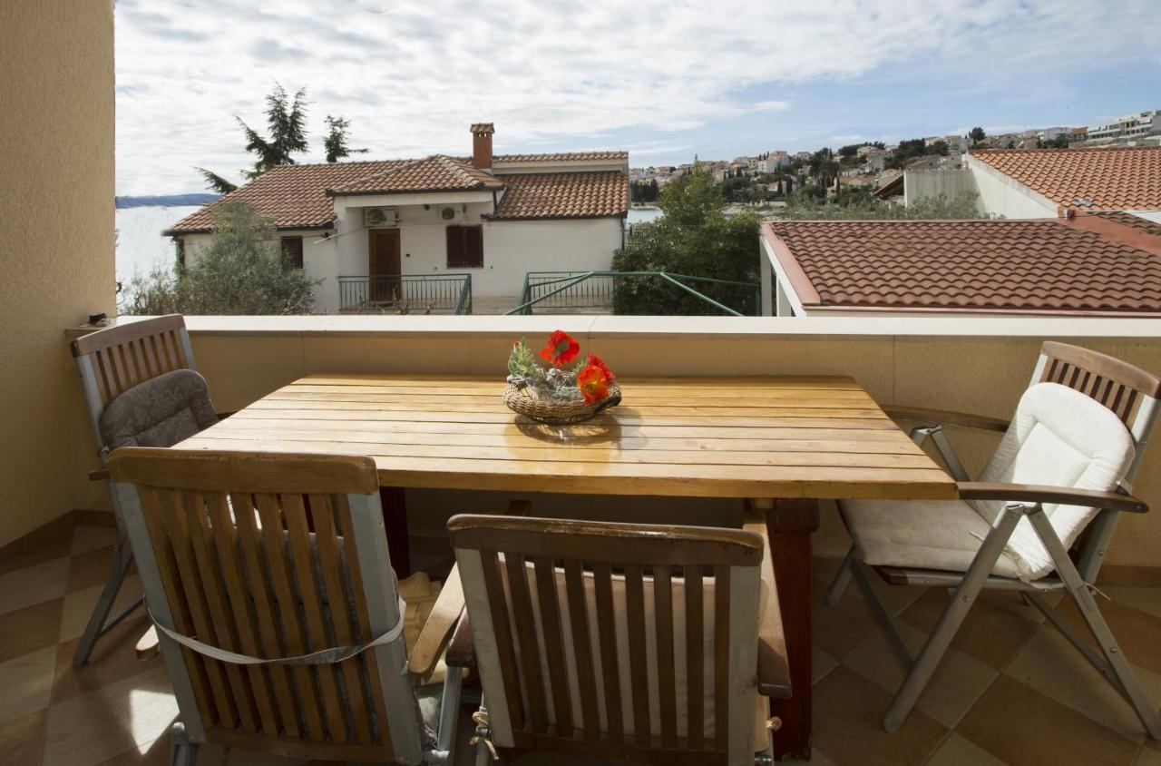 Apartments By The Sea Mavarstica, Ciovo - 12696 Trogir Dış mekan fotoğraf
