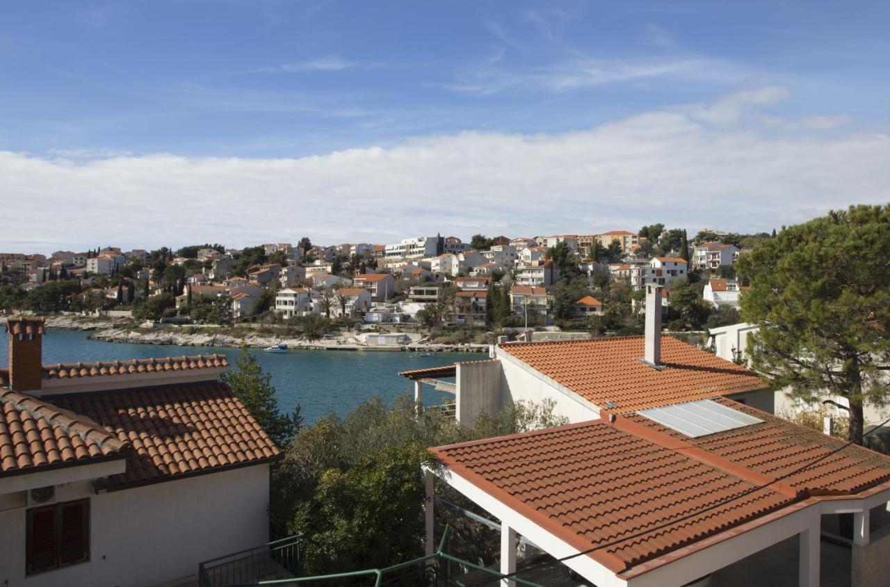 Apartments By The Sea Mavarstica, Ciovo - 12696 Trogir Dış mekan fotoğraf